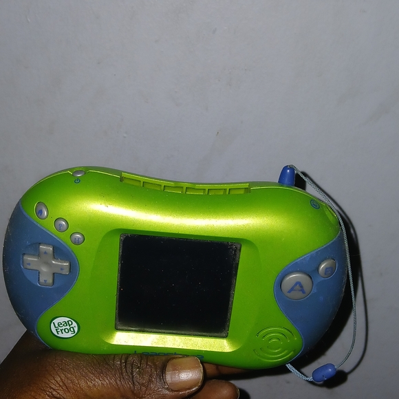 LeapFrog Leapster2 Interactive Handheld Console - Picture 5 of 15